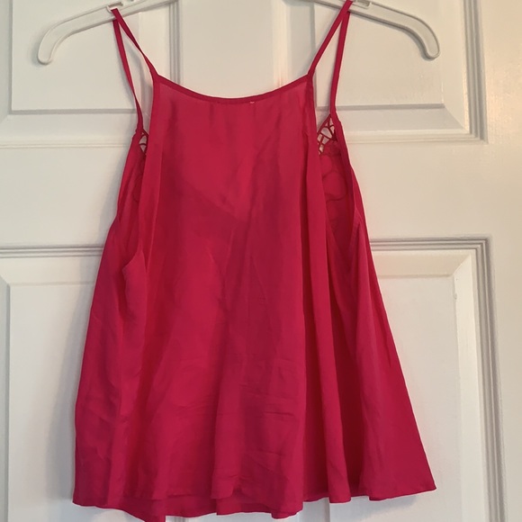 Pink top - Picture 4 of 4